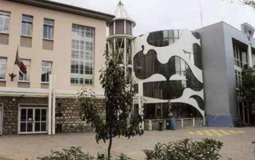 esterno scuola primaria Ravina esterno scuola primaria Ravina