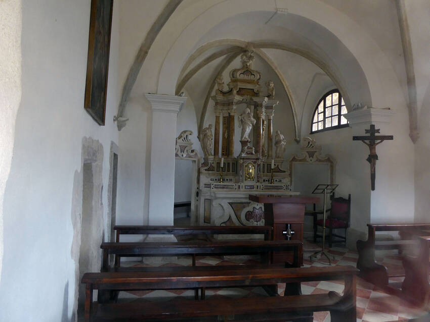Interno della Chiesa. Foto da https://it.wikipedia.org/