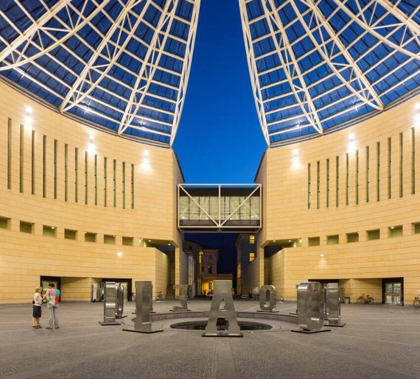 Ingresso del museo, archivio fotografico Mart