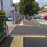 Marciapiede senza barriere in via Paolo Orsi