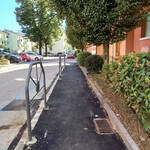 Nuovo marciapiede in via Pascoli