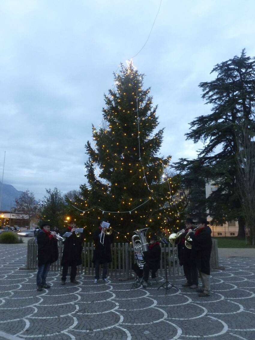 coro Christmas Brass