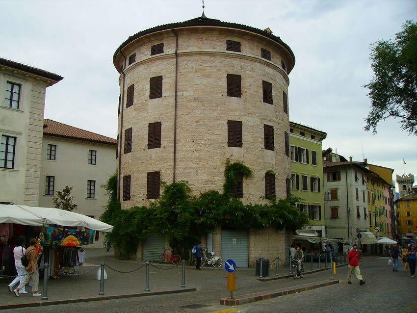 Torrione di Chiara Lubich Torrione di Chiara Lubich