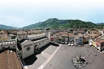 piazza Duomo vista dall'alto - foto Tonino Bortoletto