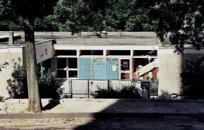 Esterno scuola infanzia Albero del sole Esterno scuola infanzia Albero del sole